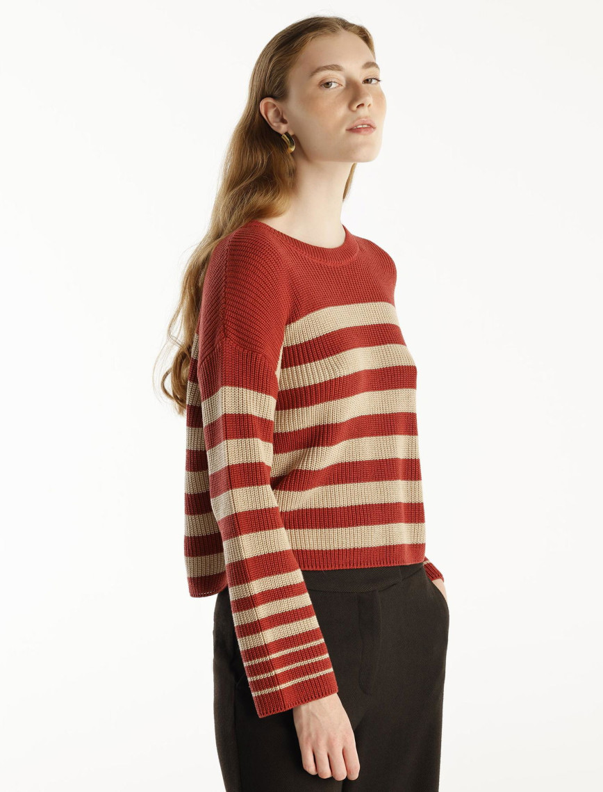 YARGICI Bisiklet Yakalı Geniş Kolu Kazak YARGICI Bisiklet Yakalı Geniş Kolu Kazak