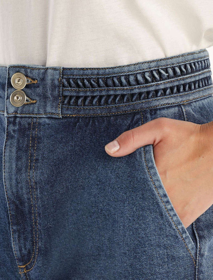 YARGICI Nakış Detaylı Yüksek Bel Denim Pantolon YARGICI Nakış Detaylı Yüksek Bel Denim Pantolon