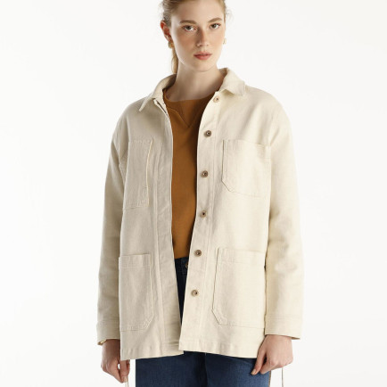 YARGICI Cep Detaylı Kemerli Denim Pardösü YARGICI Cep Detaylı Kemerli Denim Pardösü