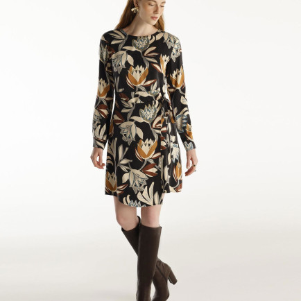 YARGICI Bisiklet Yaka Uzun Kollu Kısa Elbise