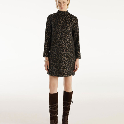 YARGICI Dik Yaka Cepli Uzun Kollu Kısa Elbise YARGICI Dik Yaka Cepli Uzun Kollu Kısa Elbise