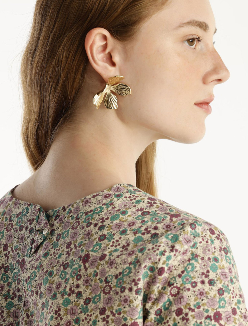 YARGICI Arka Detaylı Bluz YARGICI Arka Detaylı Bluz