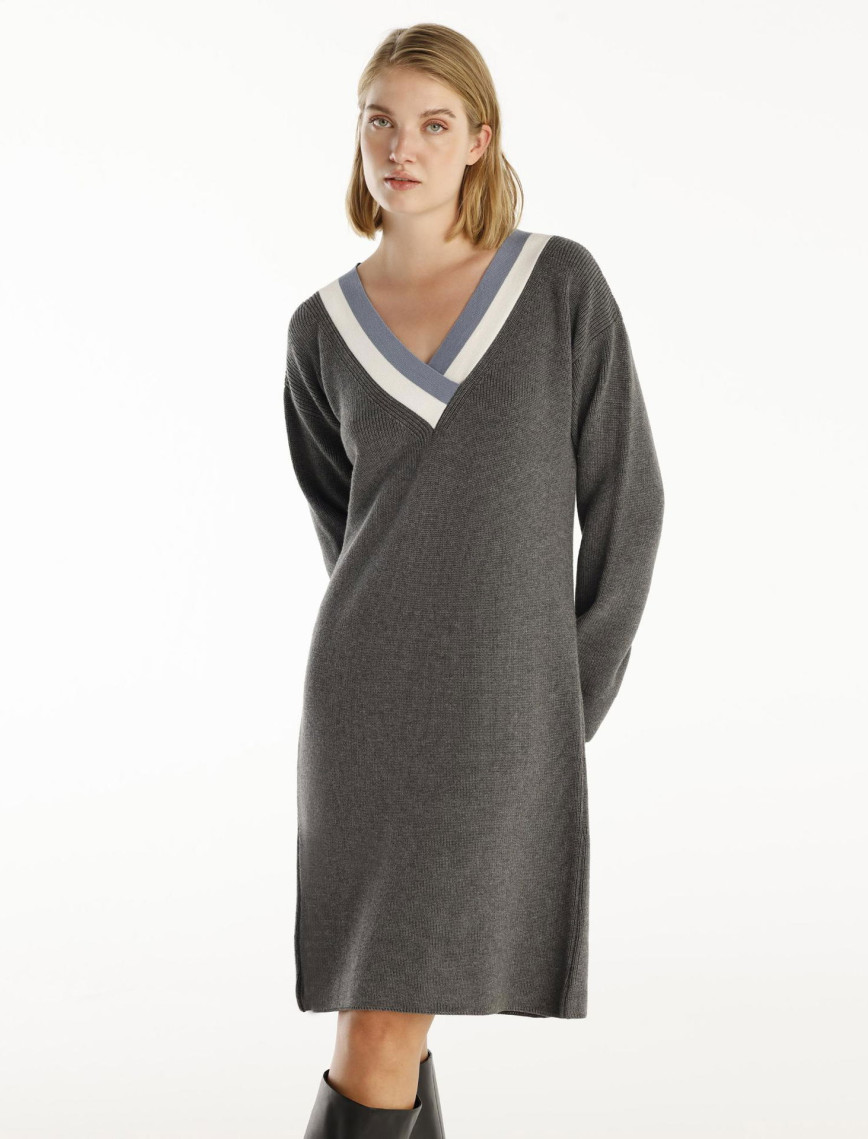 YARGICI V-Yakalı Triko Elbise YARGICI V-Yakalı Triko Elbise