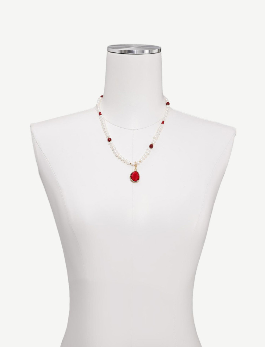 YARGICI Çıkarılabilir Uç Detaylı İnci Kolye YARGICI Çıkarılabilir Uç Detaylı İnci Kolye