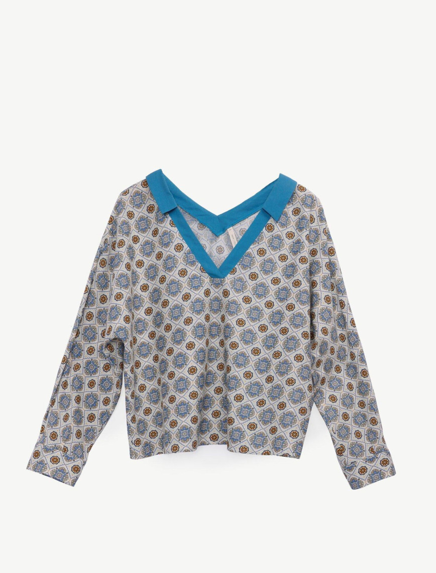 Yaka Detaylı Gömlek Yaka Detaylı Gömlek