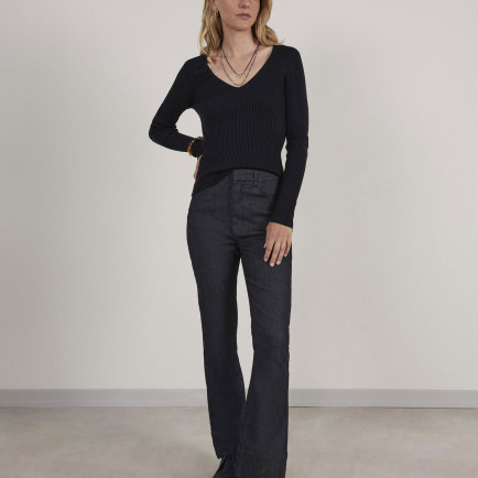 YARGICI V Yakalı Dikişsiz Triko YARGICI V Yakalı Dikişsiz Triko