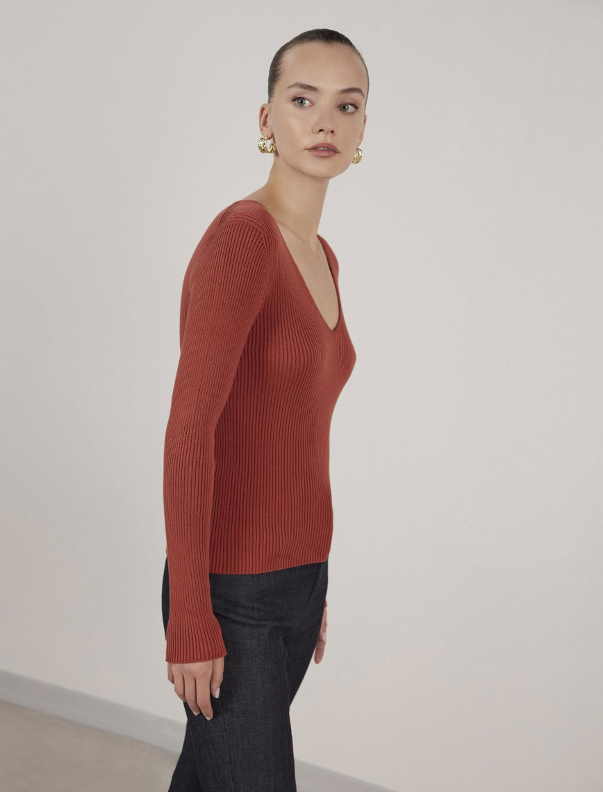 YARGICI V Yakalı Dikişsiz Triko YARGICI V Yakalı Dikişsiz Triko