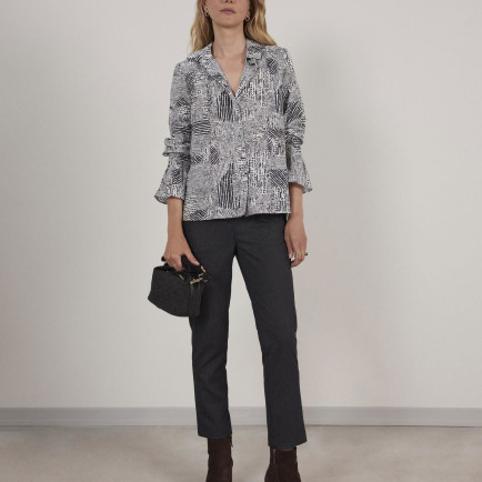 YARGICI Fırfır Detaylı Gömlek YARGICI Fırfır Detaylı Gömlek