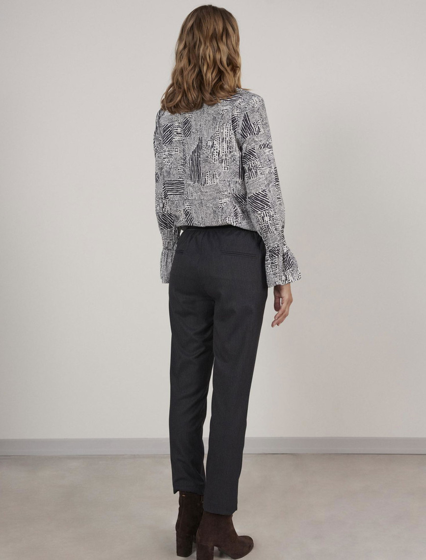 YARGICI Fırfır Detaylı Gömlek