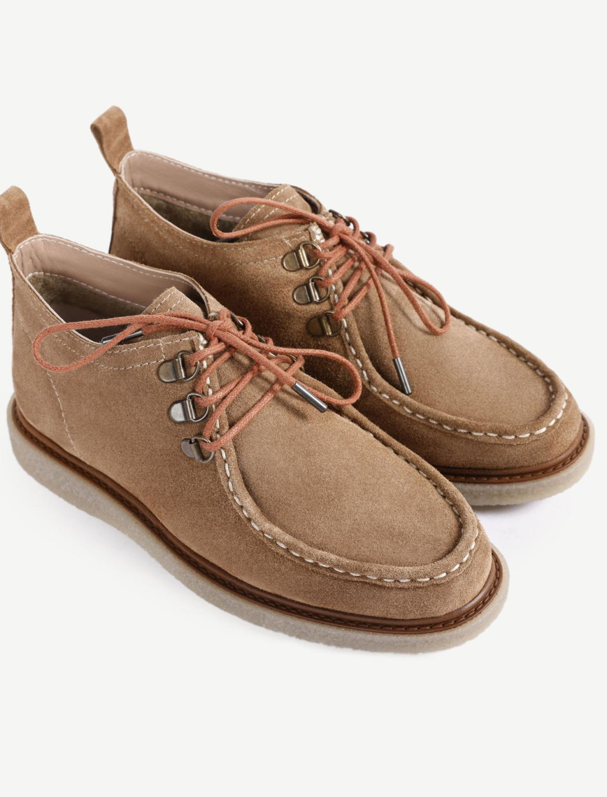 YARGICI Retro Görünümlü Bağcıklı Bot YARGICI Retro Görünümlü Bağcıklı Bot