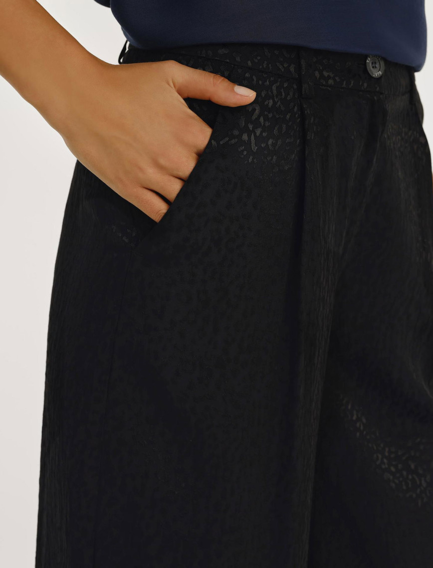 YARGICI Dökümlü Pantolon YARGICI Dökümlü Pantolon