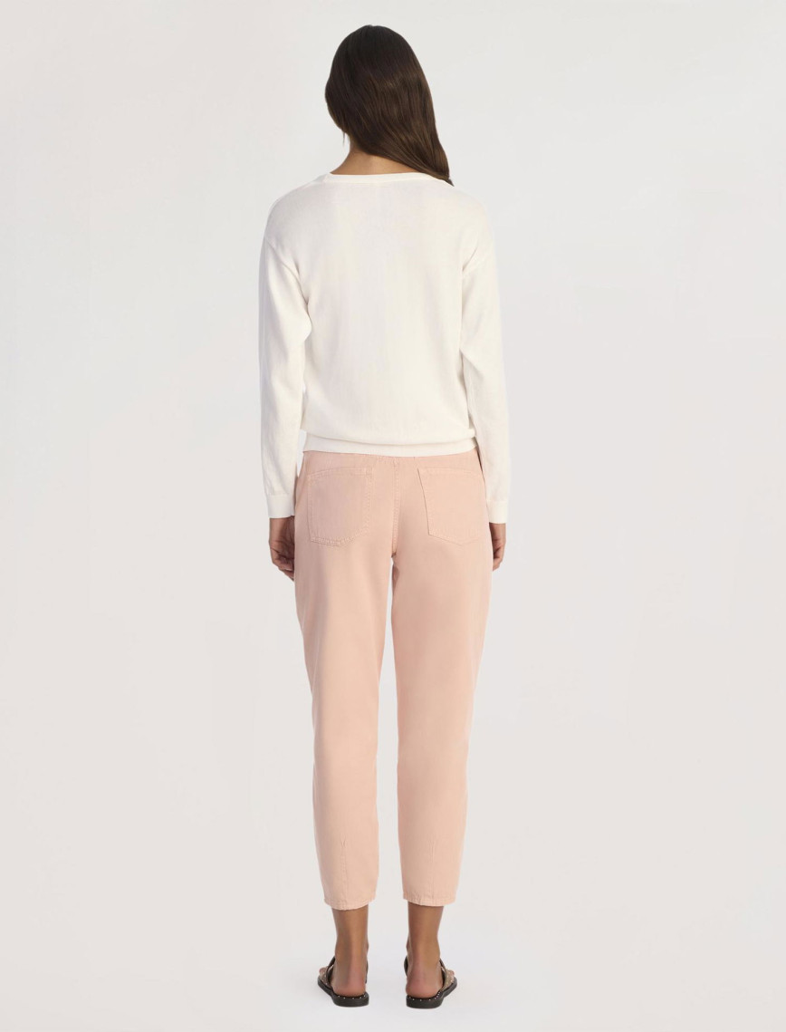 YARGICI V Yaka Nakışlı Hırka YARGICI V Yaka Nakışlı Hırka