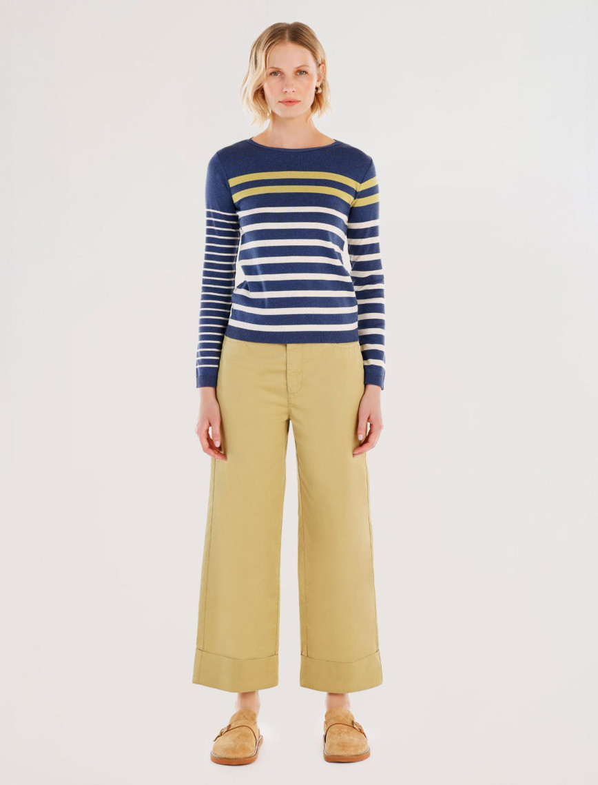 Kemer Detaylı Yüksek Bel Geniş Paça Pantolon Kemer Detaylı Yüksek Bel Geniş Paça Pantolon