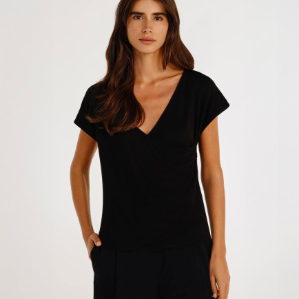 YARGICI Kruvaze Detaylı Kısa Kollu T-shirt