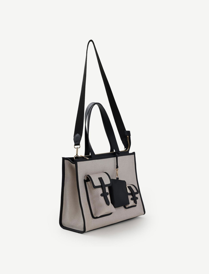 Cep Detaylı Deri Garnili Canvas Omuz Çantası Cep Detaylı Deri Garnili Canvas Omuz Çantası