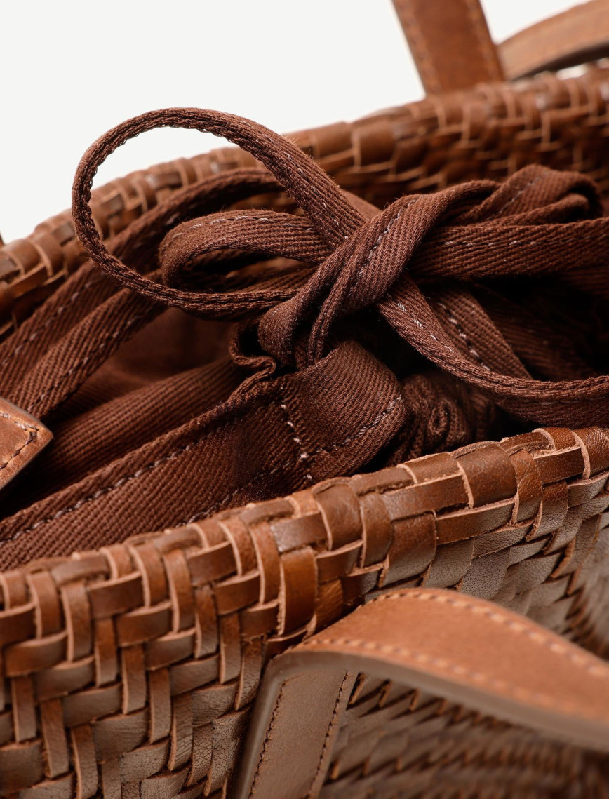 YARGICI Deri Örgü Detaylı El Çantası YARGICI Deri Örgü Detaylı El Çantası