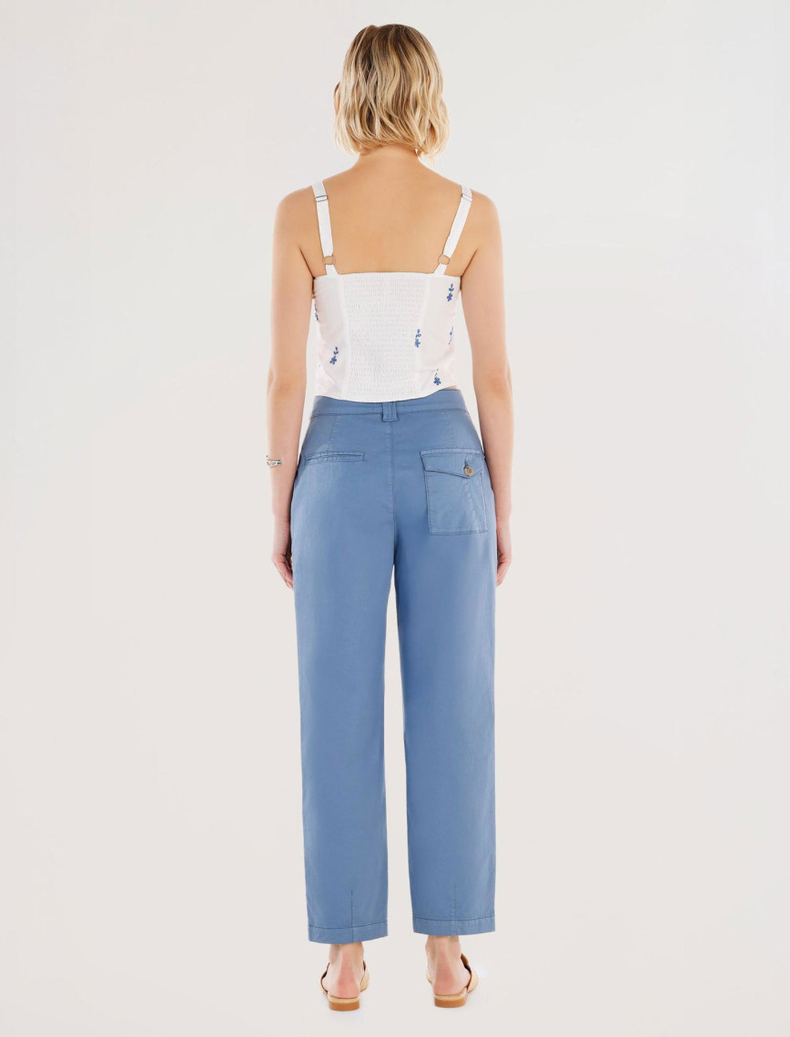 YARGICI Arka Cep Detaylı Normal Bel Rahat Kalıp Pantolon YARGICI Arka Cep Detaylı Normal Bel Rahat Kalıp Pantolon