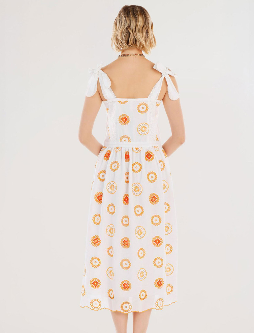 YARGICI Brode Detaylı Kolsuz Uzun Elbise YARGICI Brode Detaylı Kolsuz Uzun Elbise