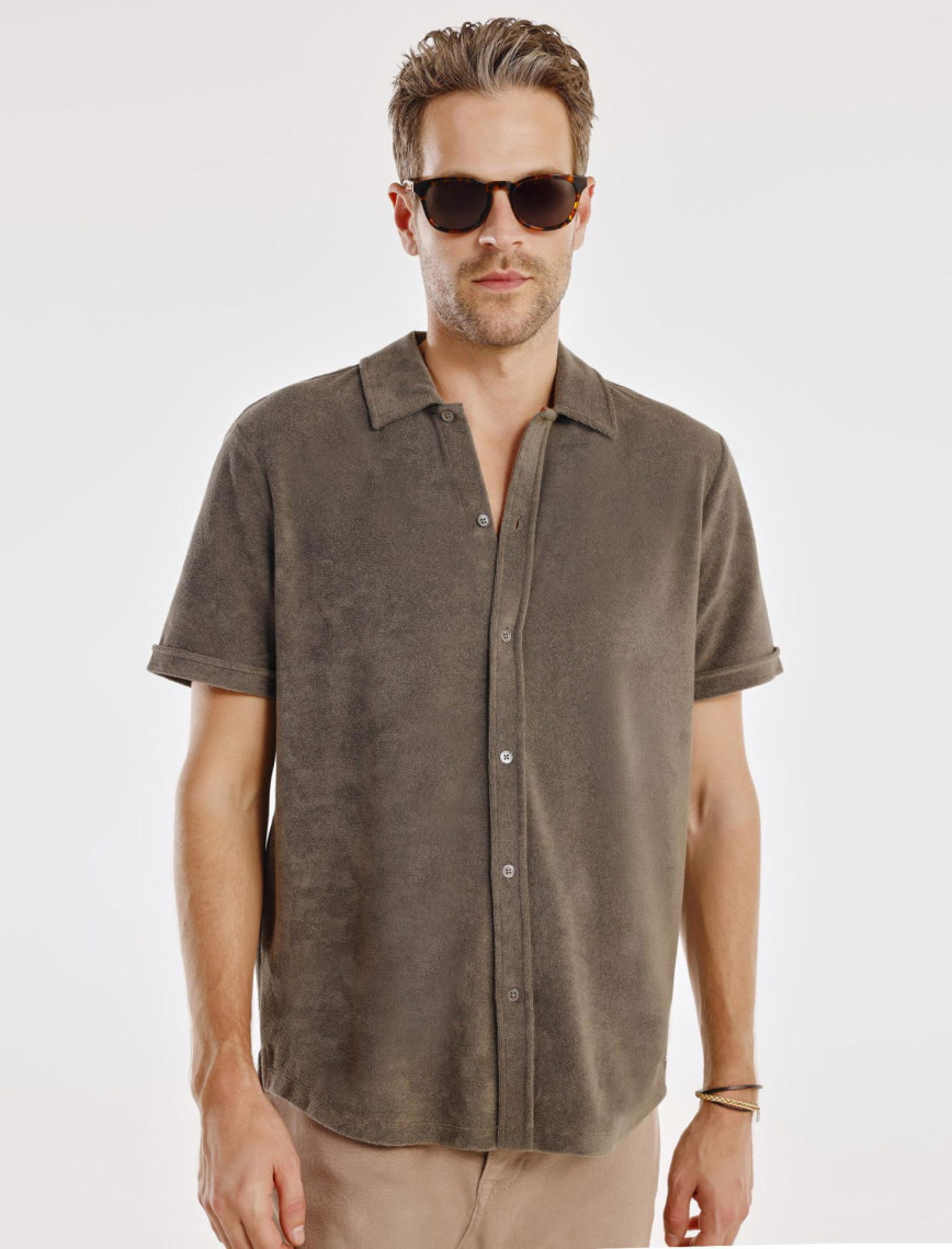 YARGICI Kısa Kol Düğmeli Gömlek YARGICI Kısa Kol Düğmeli Gömlek