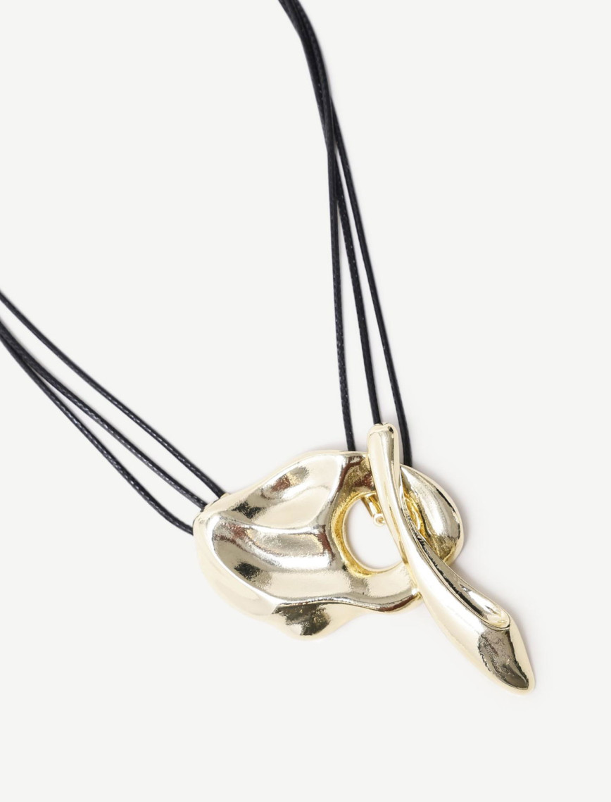 YARGICI Metal Aksesuarlın İp Kolye YARGICI Metal Aksesuarlın İp Kolye