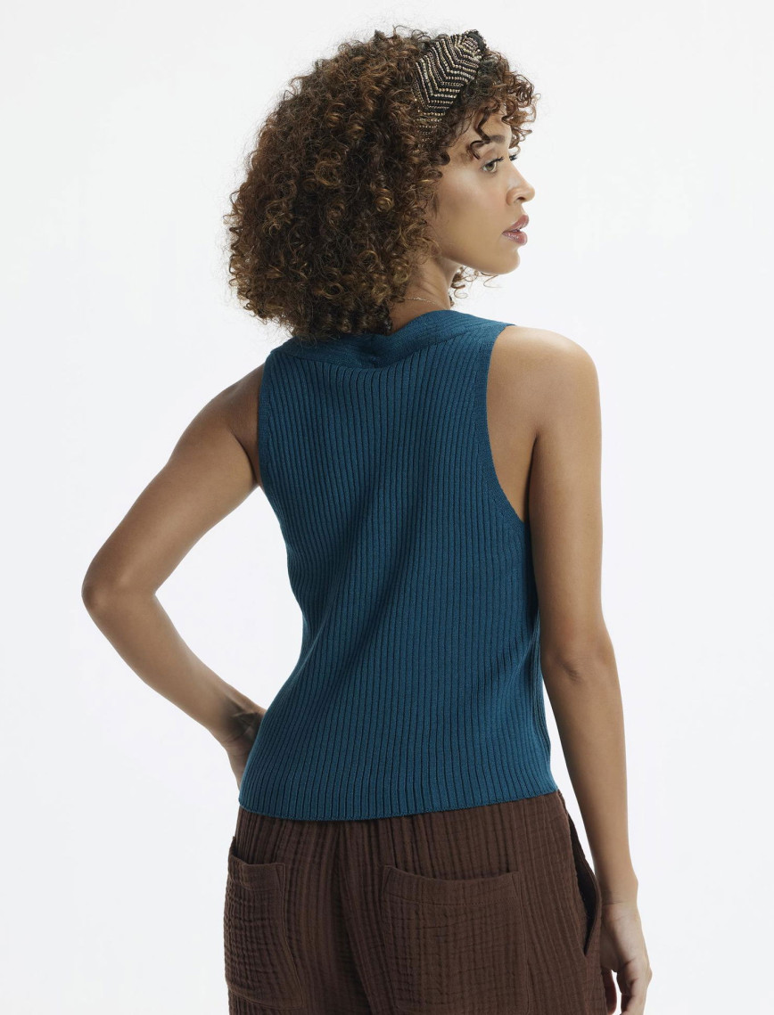 Kolsuz V Yakalı Triko Kolsuz V Yakalı Triko