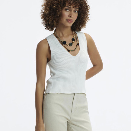 Kolsuz V Yakalı Triko Kolsuz V Yakalı Triko