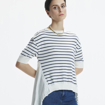 Plise Panelli Kısa Kol Triko Plise Panelli Kısa Kol Triko