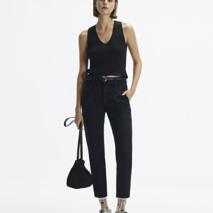 Kolsuz V Yakalı Triko Kolsuz V Yakalı Triko