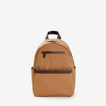 Su Geçirmez Kumaş Detaylı Sırt Çantası Su Geçirmez Kumaş Detaylı Sırt Çantası