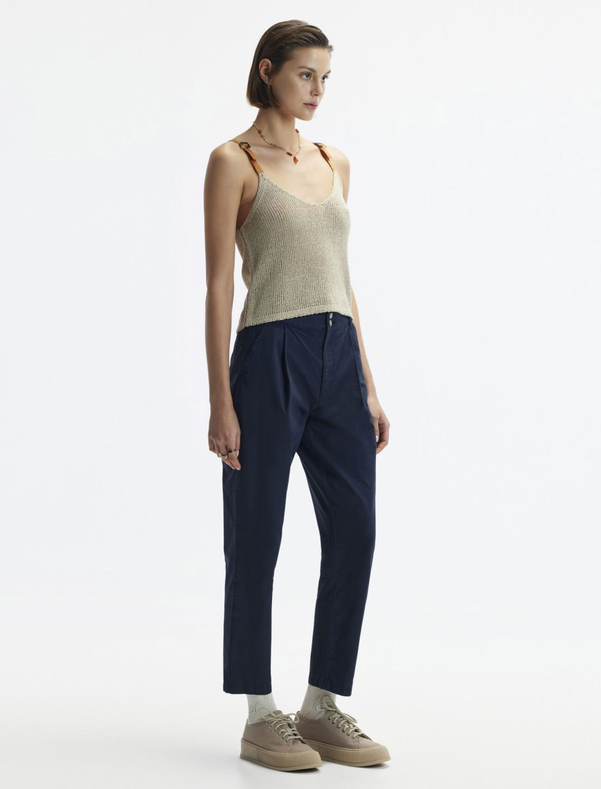 YARGICI Düz Kesim Kalın Kemerli Pensli Pantolon YARGICI Düz Kesim Kalın Kemerli Pensli Pantolon