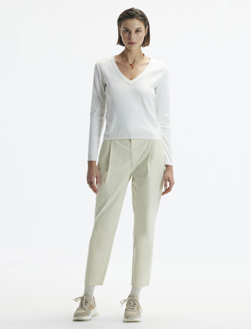 YARGICI Düz Kesim Kalın Kemerli Pensli Pantolon YARGICI Düz Kesim Kalın Kemerli Pensli Pantolon