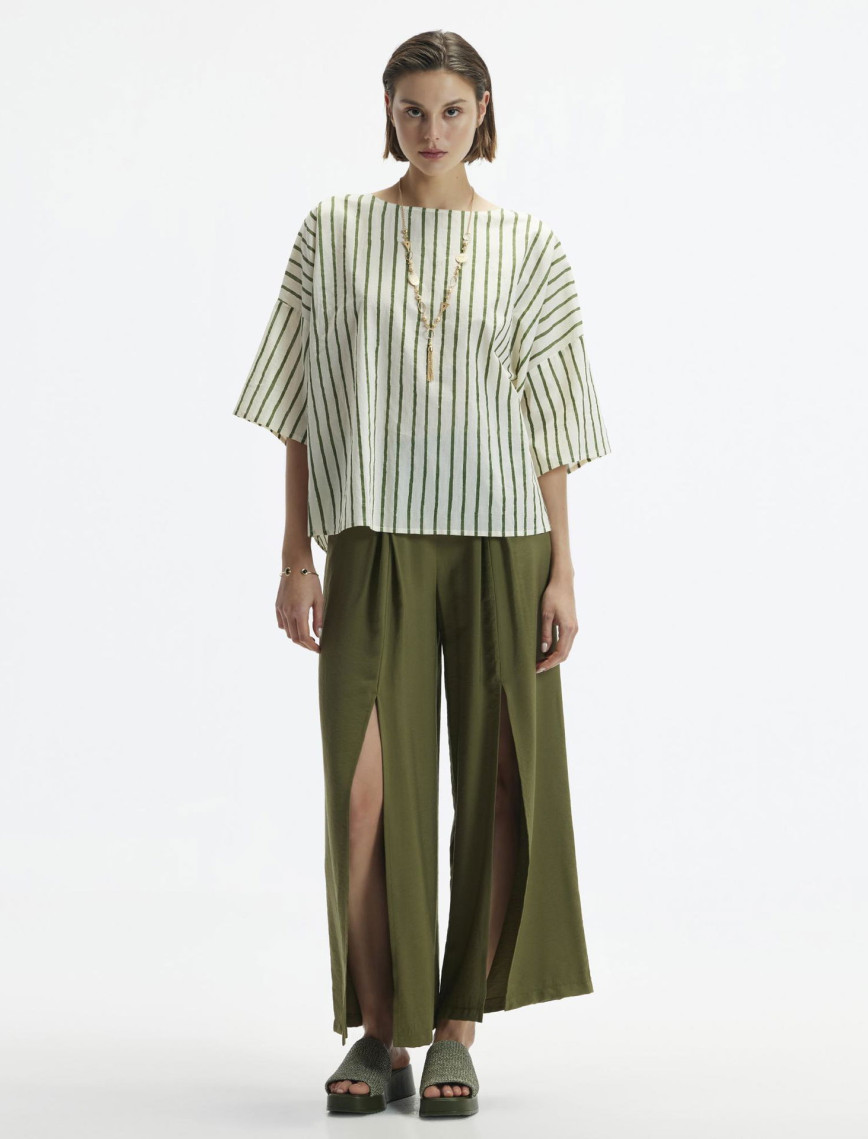 YARGICI Önü Yırtmaçlı Bol Kesim Pantolon YARGICI Önü Yırtmaçlı Bol Kesim Pantolon