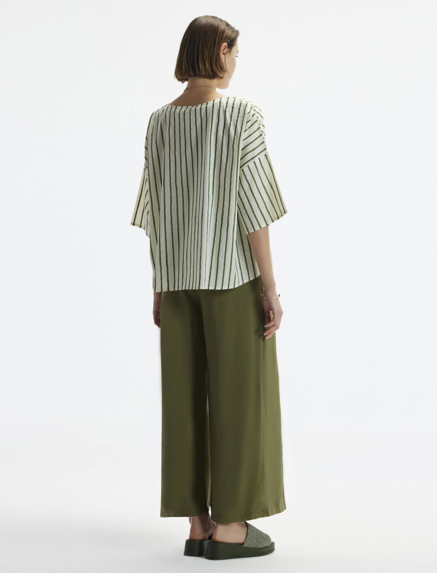 YARGICI Önü Yırtmaçlı Bol Kesim Pantolon YARGICI Önü Yırtmaçlı Bol Kesim Pantolon