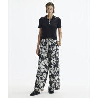 YARGICI Kordon Detaylı Bol Kesim Beli Lastikli Pantolon YARGICI Kordon Detaylı Bol Kesim Beli Lastikli Pantolon