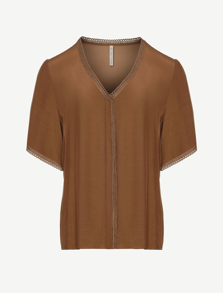 YARGICI Kısa Kol V Yaka Biye Detaylı Gömlek YARGICI Kısa Kol V Yaka Biye Detaylı Gömlek