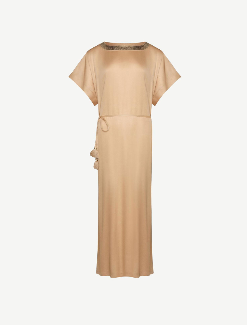 YARGICI Kısa Kollu Yakası Pullu Düz Kesim Uzun Elbise YARGICI Kısa Kollu Yakası Pullu Düz Kesim Uzun Elbise