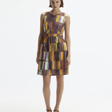 YARGICI Kolsuz Bisiklet Yaka Sırtı Pencere Detaylı Beli Kemerli Elbise YARGICI Kolsuz Bisiklet Yaka Sırtı Pencere Detaylı Beli Kemerli Elbise