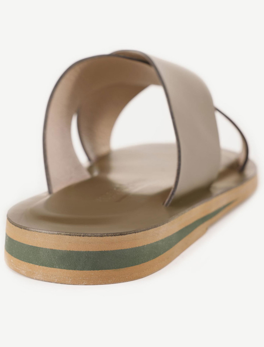 YARGICI Çapraz Bantlı Deri Terlik YARGICI Çapraz Bantlı Deri Terlik