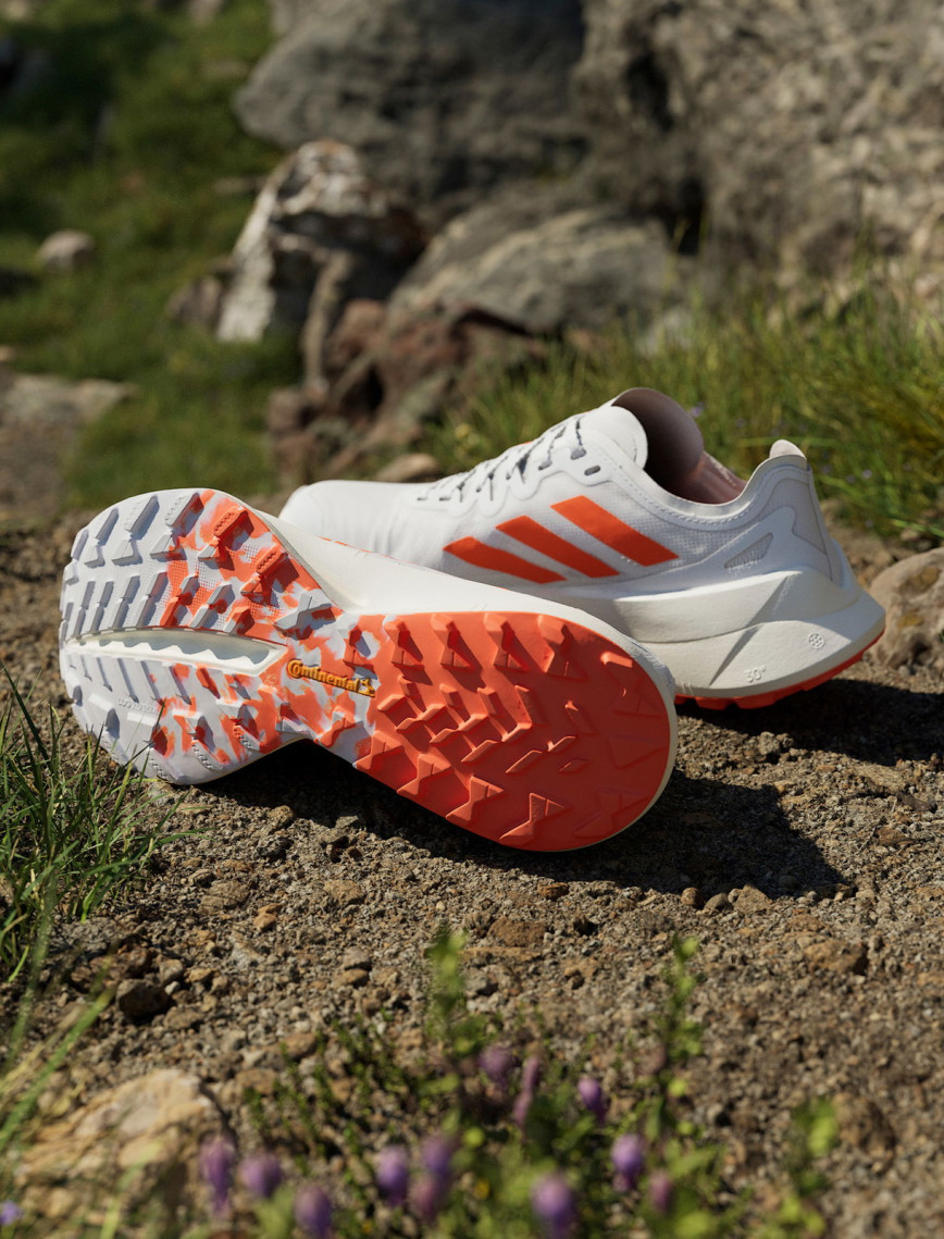 adidas Terrex Agravic Speed Ultra Kadın Beyaz Koşu Ayakkabısı adidas Terrex Agravic Speed Ultra Kadın Beyaz Koşu Ayakkabısı