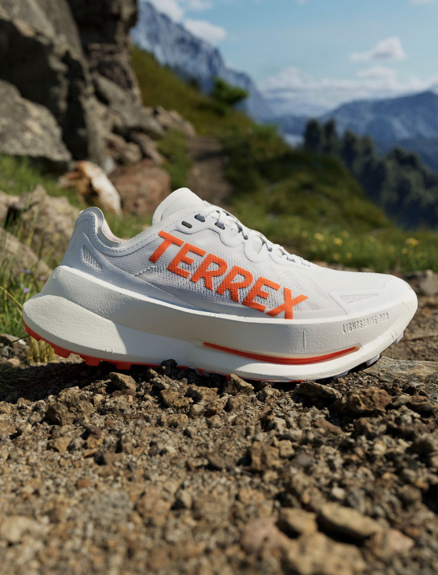 adidas Terrex Agravic Speed Ultra Kadın Beyaz Koşu Ayakkabısı adidas Terrex Agravic Speed Ultra Kadın Beyaz Koşu Ayakkabısı