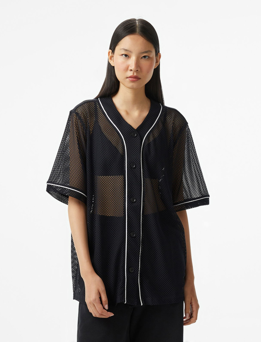 Under Armour Sportstyle Baseball Jersey Kadın Beyaz Gömlek Under Armour Sportstyle Baseball Jersey Kadın Beyaz Gömlek