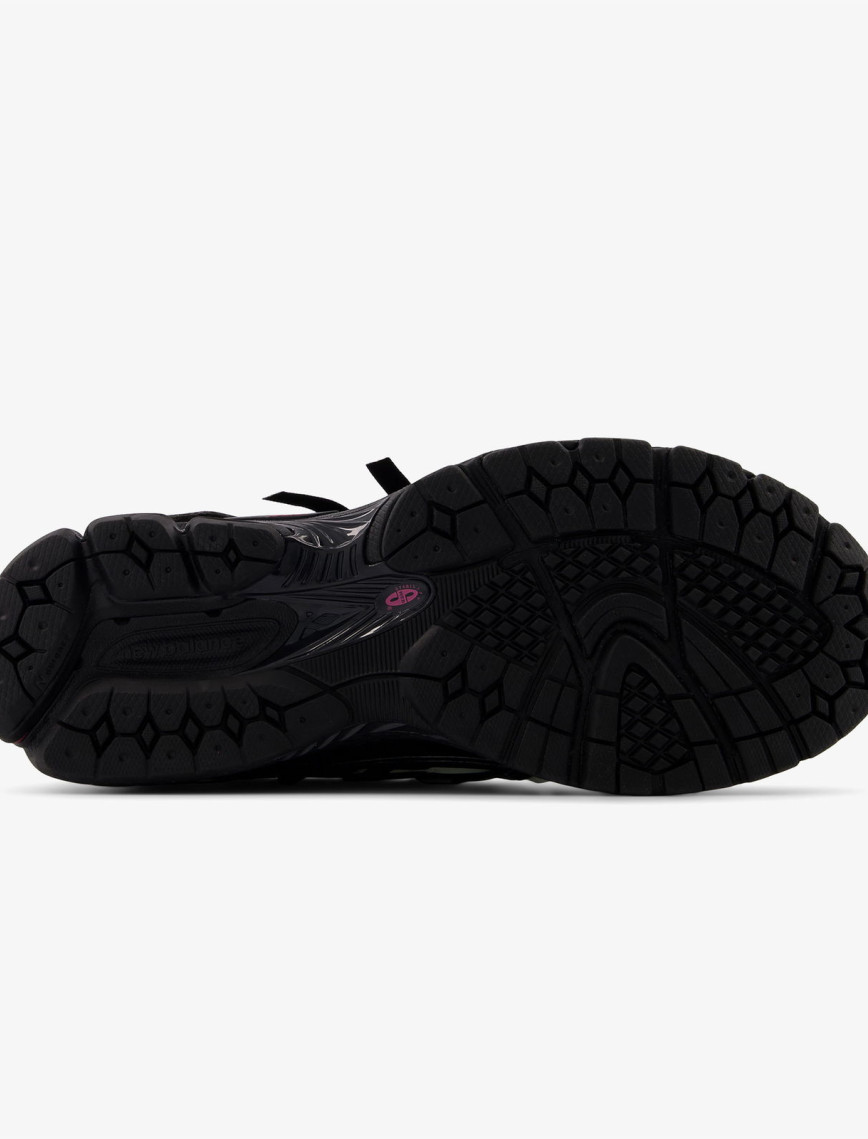 New Balance 1906 Kadın Siyah Spor Ayakkabı New Balance 1906 Kadın Siyah Spor Ayakkabı