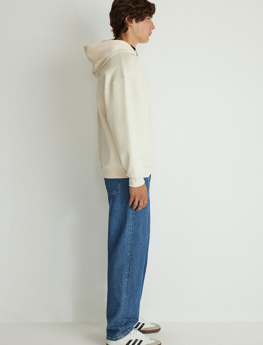 Mavi Sırt Baskılı Bej Sweatshirt 0S10286-70055 Mavi Sırt Baskılı Bej Sweatshirt 0S10286-70055