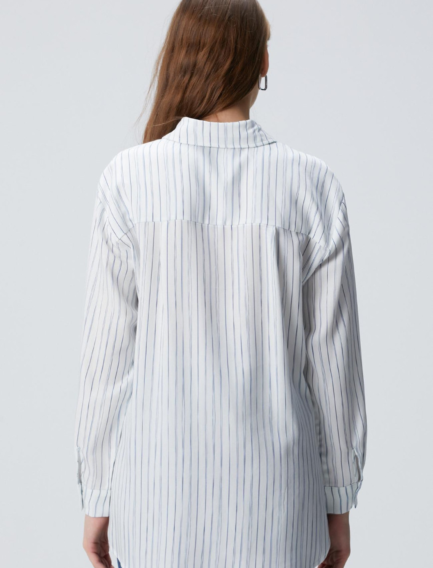 Network Kadın Kırık Beyaz Çizgi Desemli Geniş Kalıp Tencel Gömlek Network Kadın Kırık Beyaz Çizgi Desemli Geniş Kalıp Tencel Gömlek