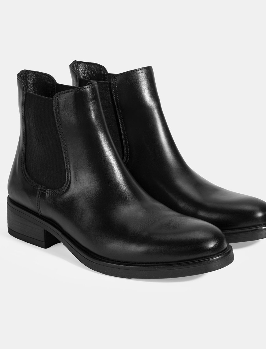 Kadın Siyah Lastikli Deri Chelsea Bot Kadın Siyah Lastikli Deri Chelsea Bot