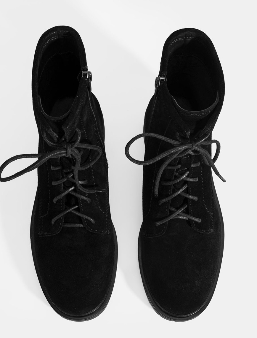 Kadın Siyah Bağcık Detaylı Süet Bot Kadın Siyah Bağcık Detaylı Süet Bot