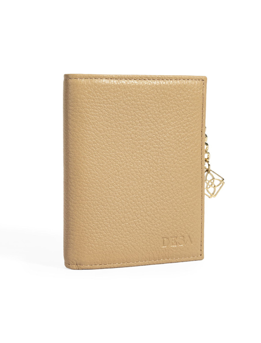 Kadın Bej Zincir Detaylı Deri Cüzdan Kadın Bej Zincir Detaylı Deri Cüzdan