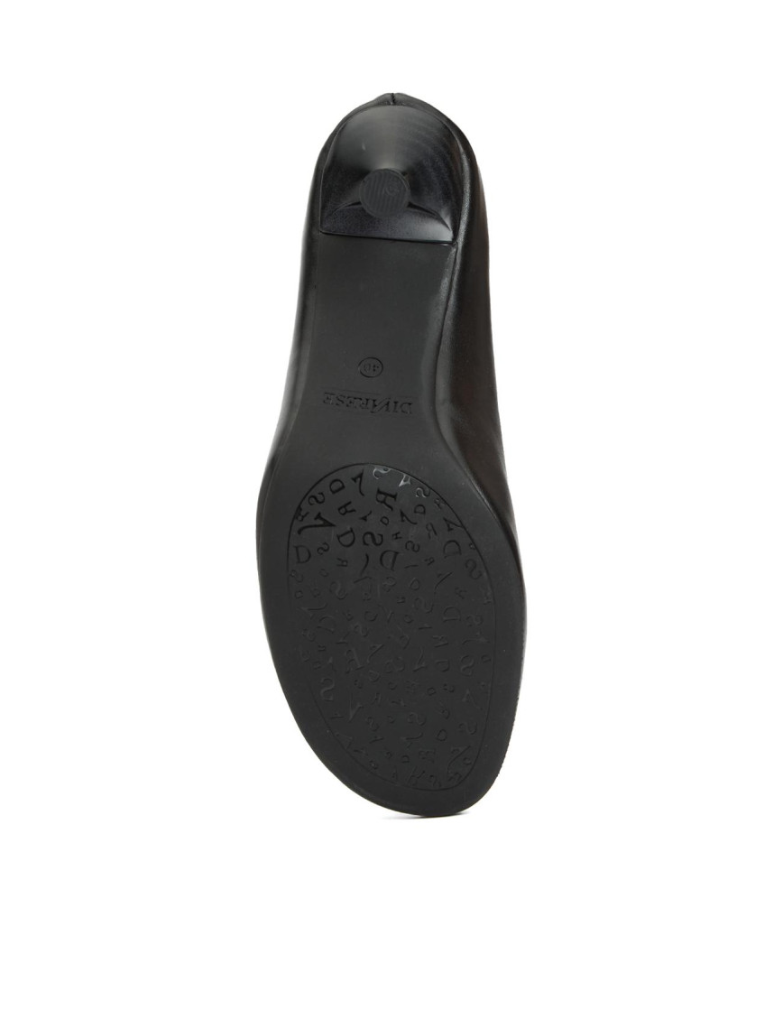 Divarese Kadın Siyah Deri Topuklu Ayakkabı Divarese Kadın Siyah Deri Topuklu Ayakkabı