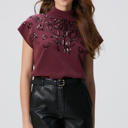 Network Kadın Bordo Payet İşlemeli T-shirt Network Kadın Bordo Payet İşlemeli T-shirt