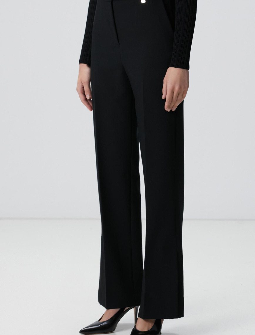 Network Kadın Siyah Paçası Yırtmaçlı Pantolon Network Kadın Siyah Paçası Yırtmaçlı Pantolon